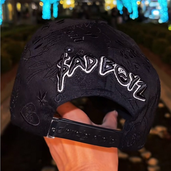 Dandy Hats x Sad Boyz Junior H - Crystals - Picture 2 of 3